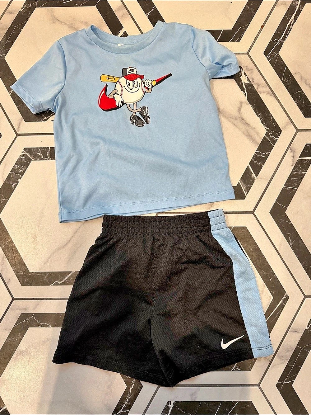 Nike Baseball T-Shirt and Mesh Shorts Set